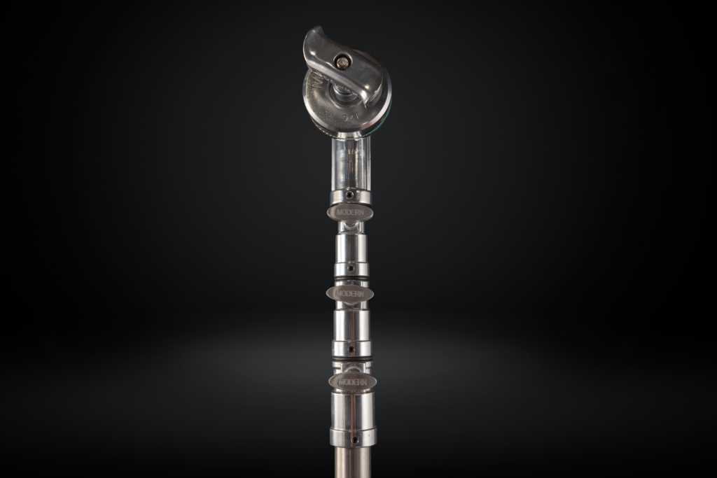 Roller stand Modern studio with Rocky mountain_oo2